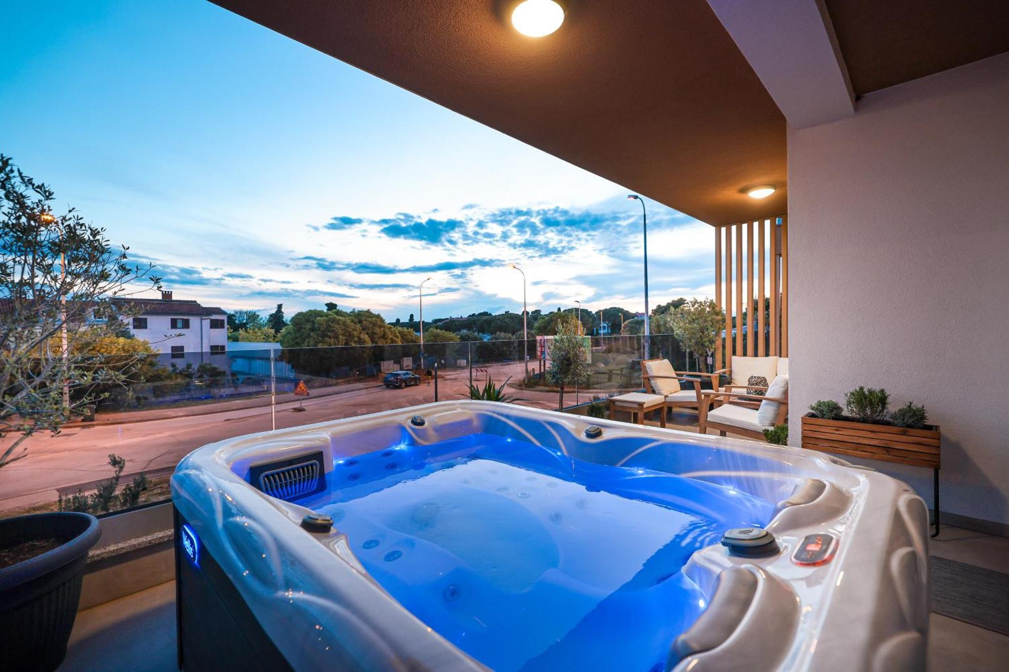 Luma Luxury Apartment With Jacuzzi Zadar Exterior photo