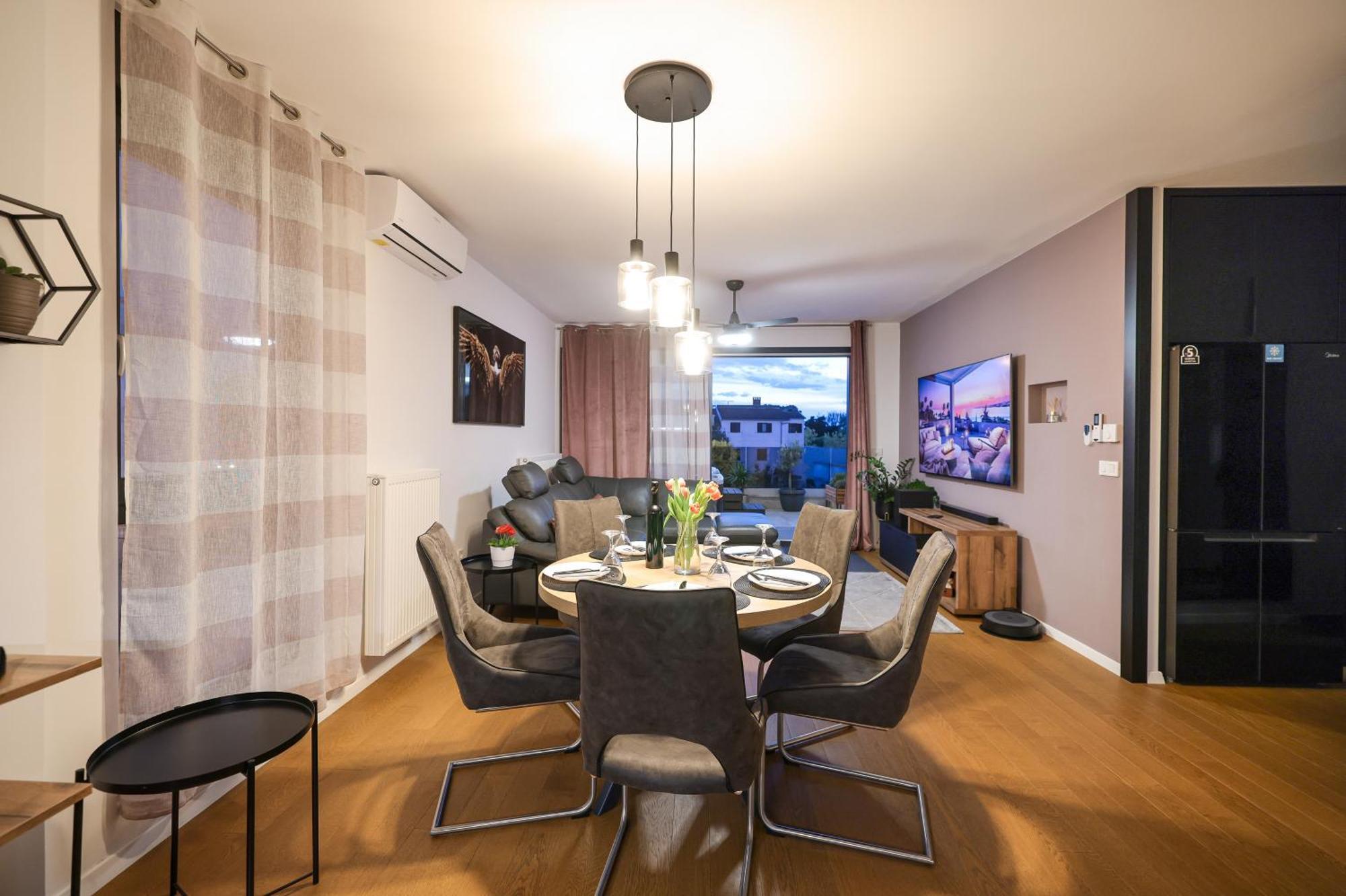 Luma Luxury Apartment With Jacuzzi Zadar Exterior photo
